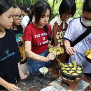 MỘT NGÀY LÀM NÔNG DÂN NHÍ TẠI ĐỒNG MỘC