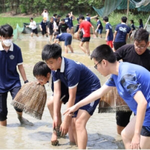 MỘT NGÀY LÀM NÔNG DÂN NHÍ TẠI ĐỒNG MỘC