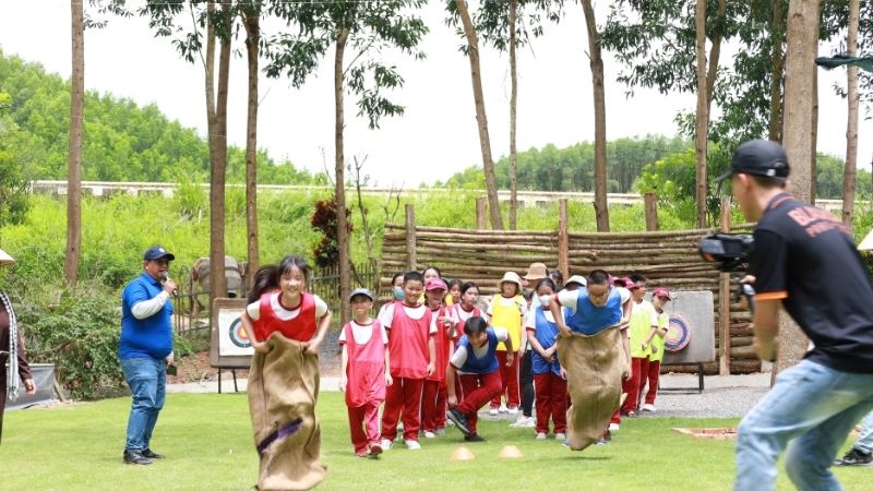 Cùng chơi trò chơi dân gian