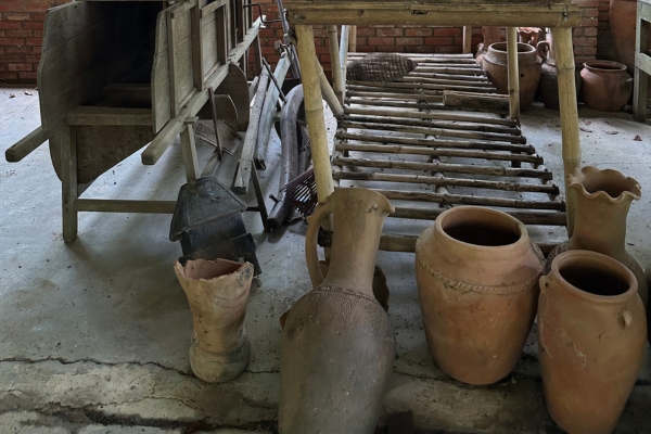 Du khách yêu thích làng quê miền Trung