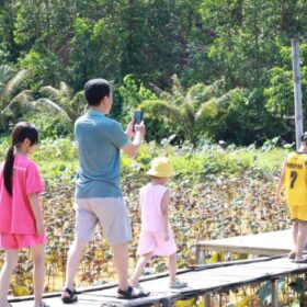 Du khách thích sống ảo miền Trung