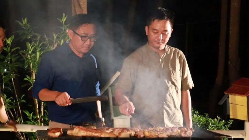 Nhóm bạn thích du lịch tự túc