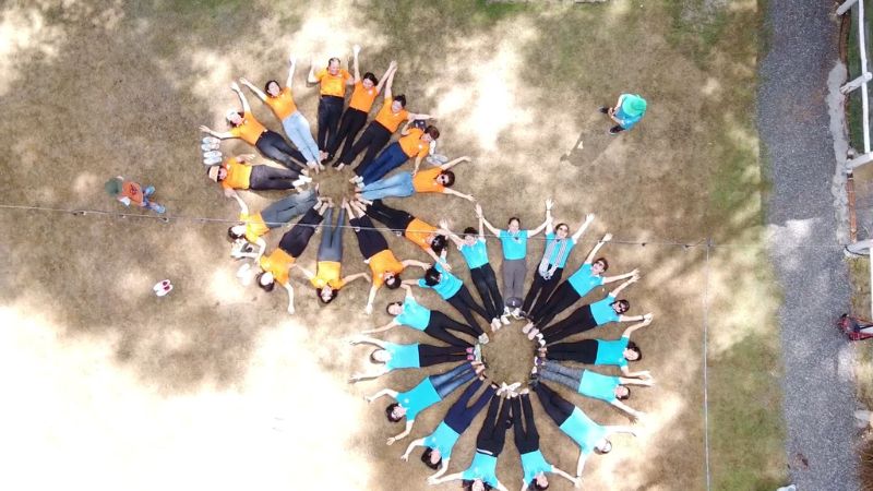 Team vừa chơi vừa làm