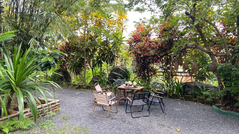 Không cần giải trí ồn ào, ngồi cafe cùng nhau