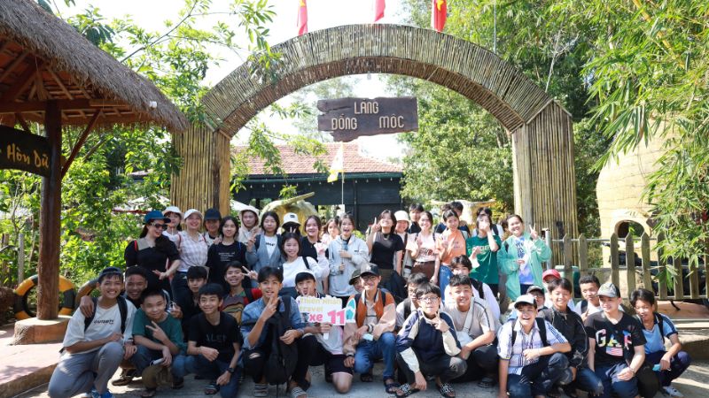 Học sinh đi dã ngoại