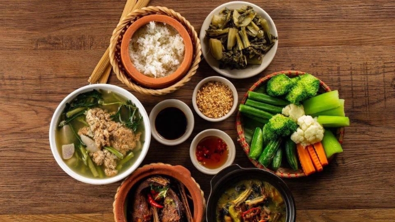 Du khách mê du lịch và ẩm thực