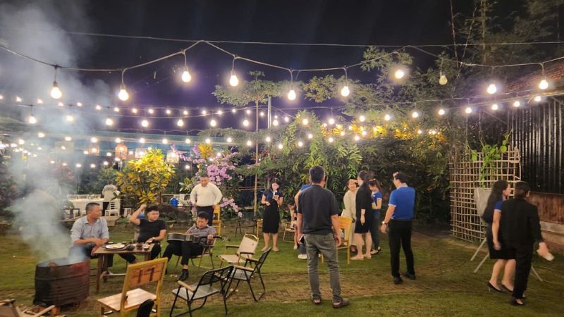 Trải nghiệm ăn uống gắn kết bạn bè