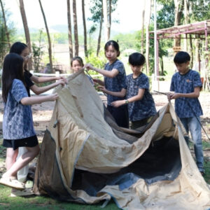 Trang trí lều trại