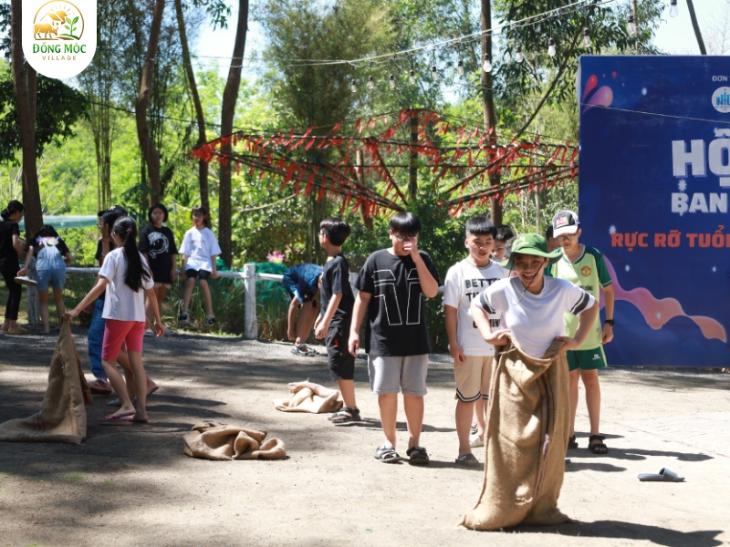 Trò chơi nhảy bao bố